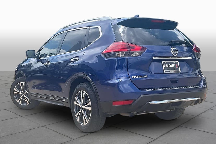 2017 Nissan Rogue - Image 12