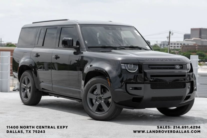 2026 Land Rover Defender 130 - Image 6