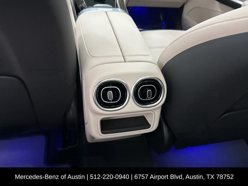 2026 Mercedes-Benz GLC - Image 22