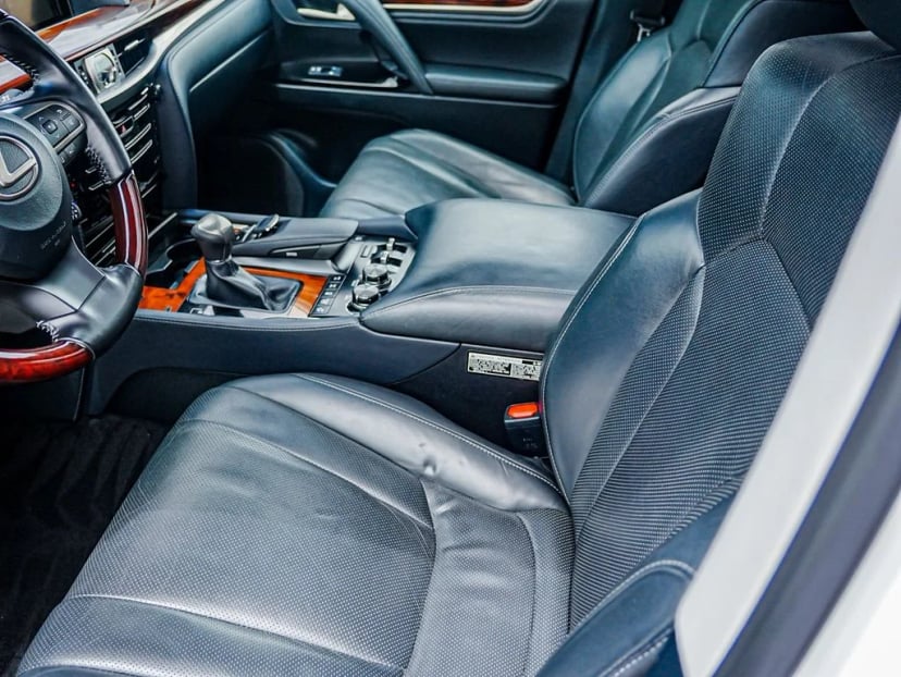 2021 Lexus LX - Image 13