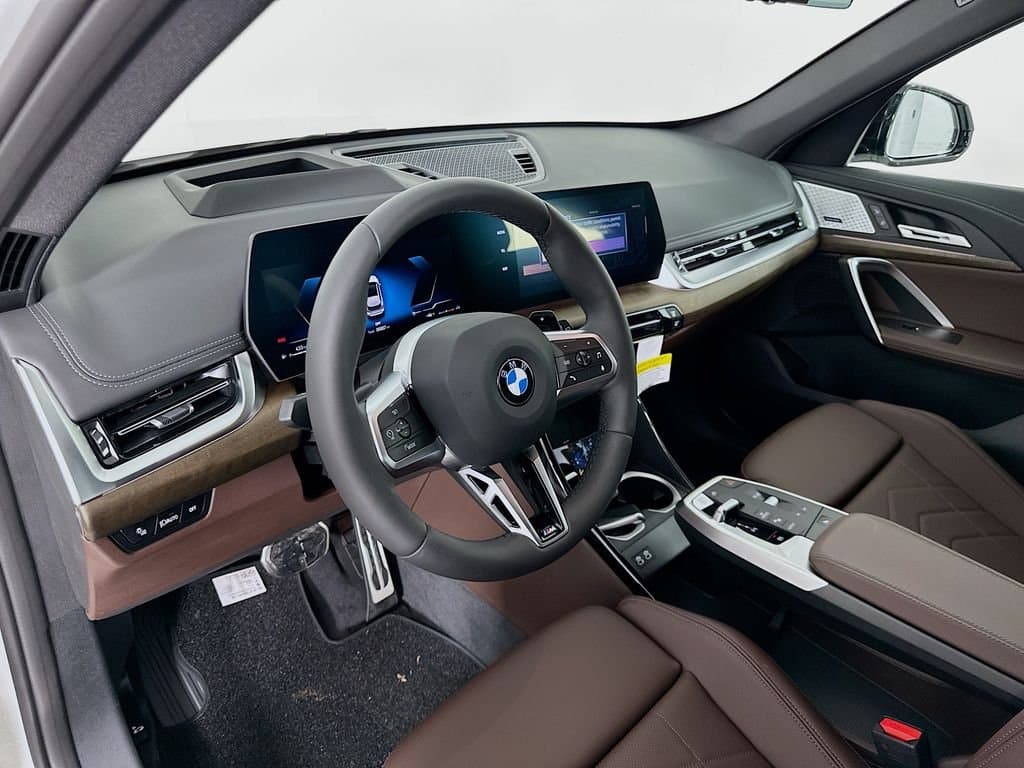 2025 BMW X1 - Image 9