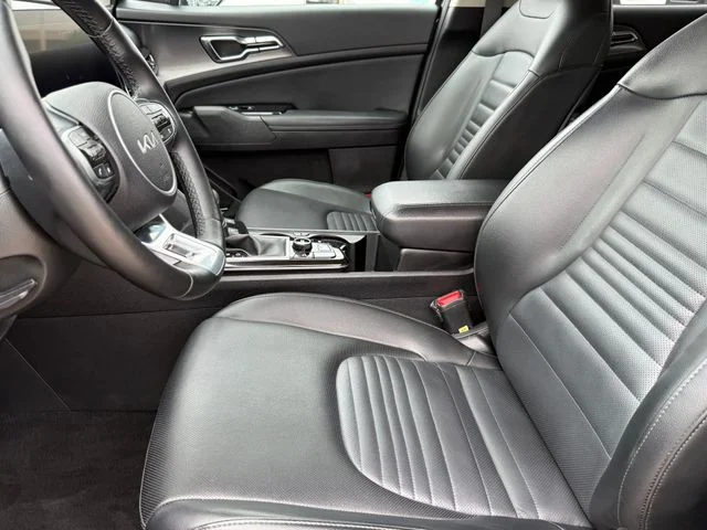 2023 Kia Sportage - Image 13