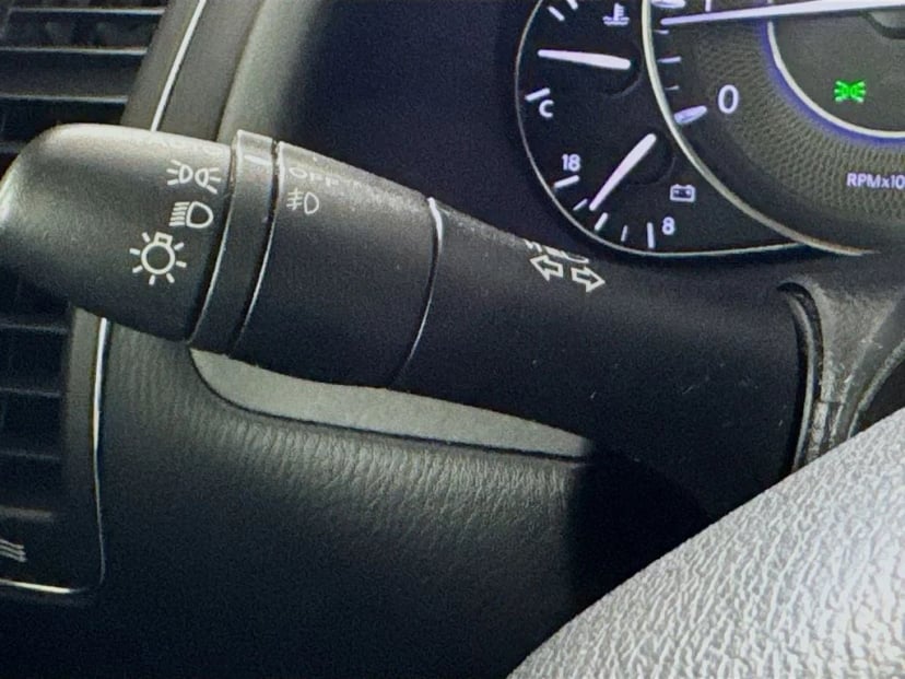 2013 INFINITI QX56 - Image 13