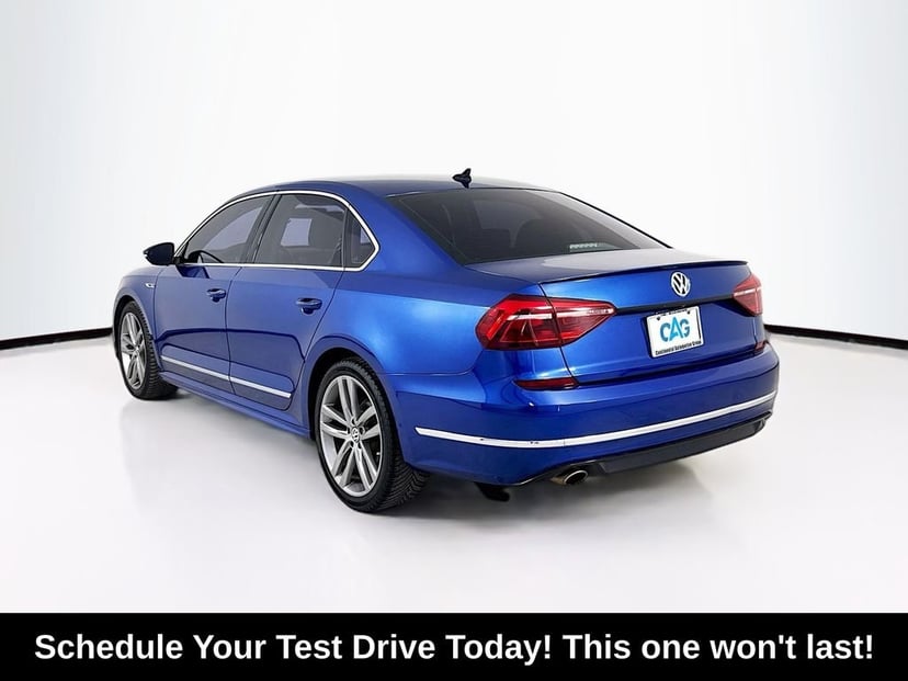 2017 Volkswagen Passat - Image 5