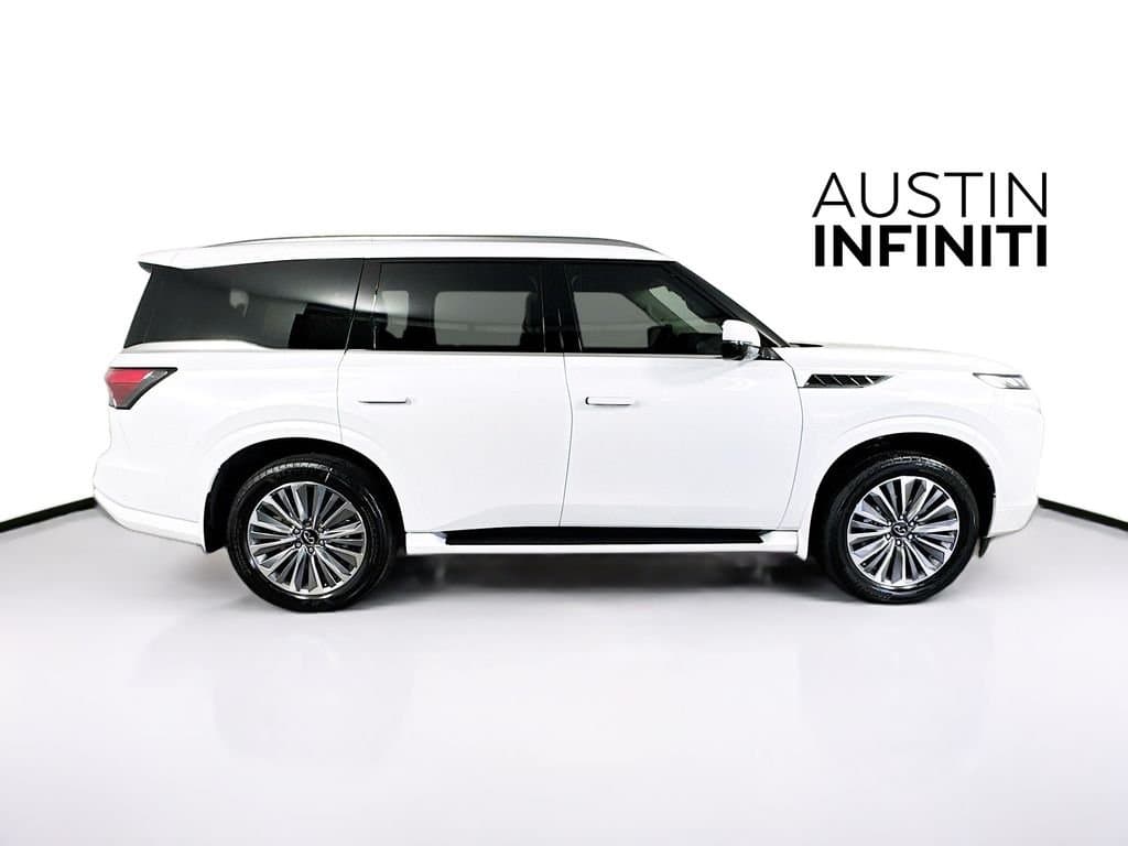 2026 INFINITI QX80 - Image 9