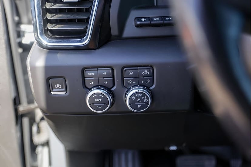 2023 GMC Sierra 1500 - Image 15