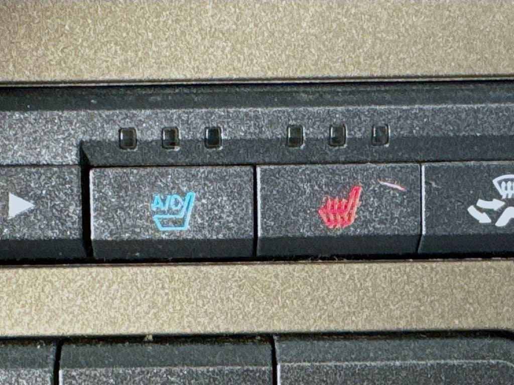 2013 LINCOLN Navigator - Image 25