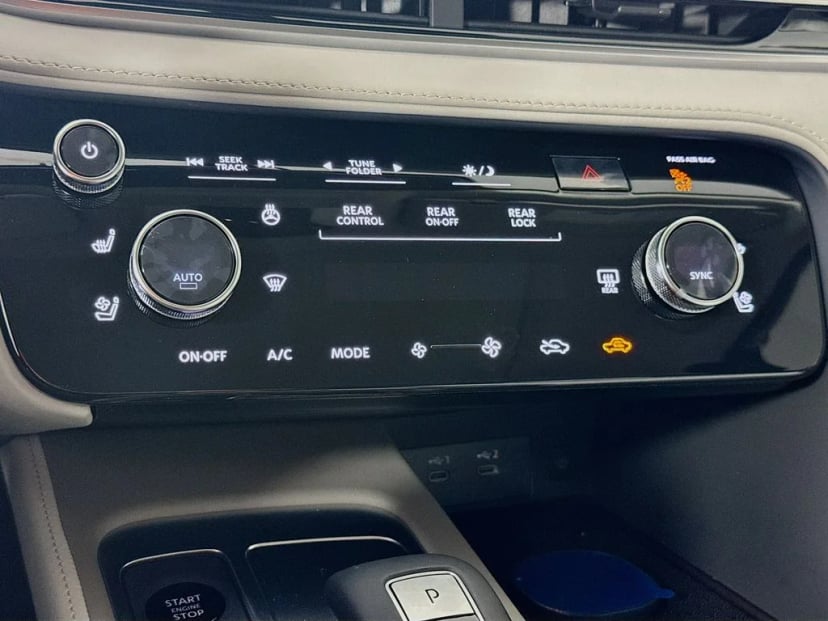 2027 INFINITI QX60 - Image 18