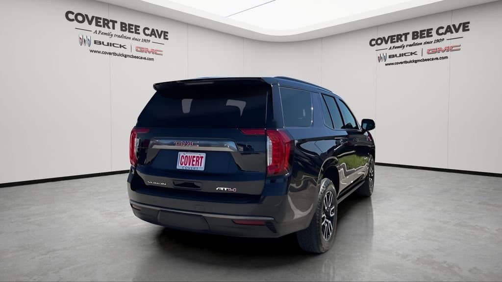 2023 GMC Yukon - Image 10
