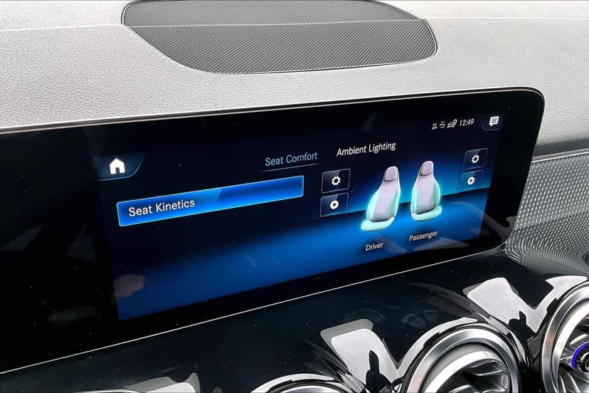 2023 Mercedes-Benz EQB 300 - Image 34