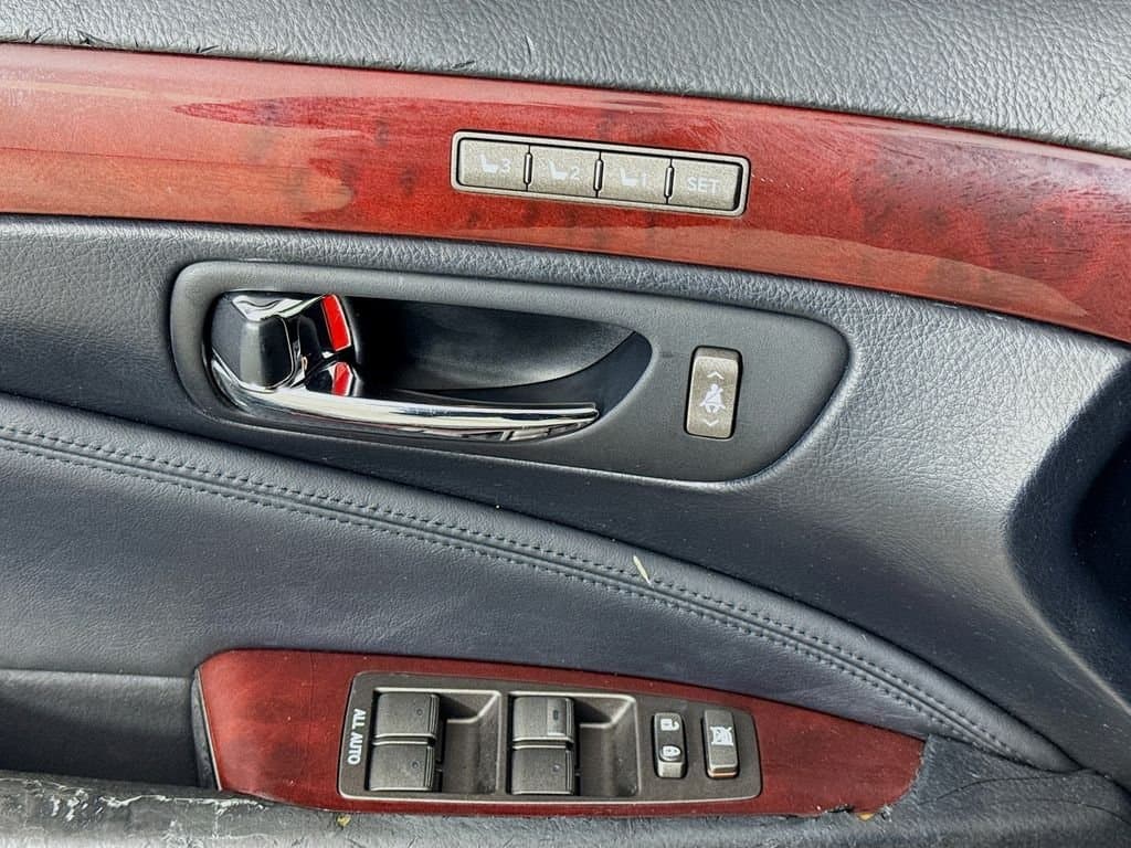 2007 LEXUS LS - Image 22