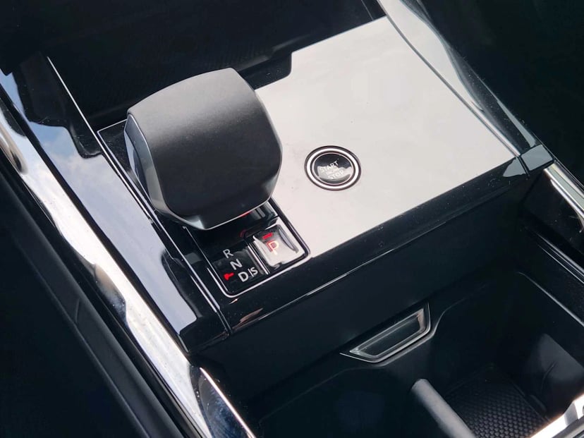 2025 Land Rover Range Rover Sport - Image 19