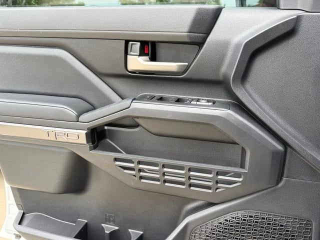 2024 Toyota Tacoma - Image 19