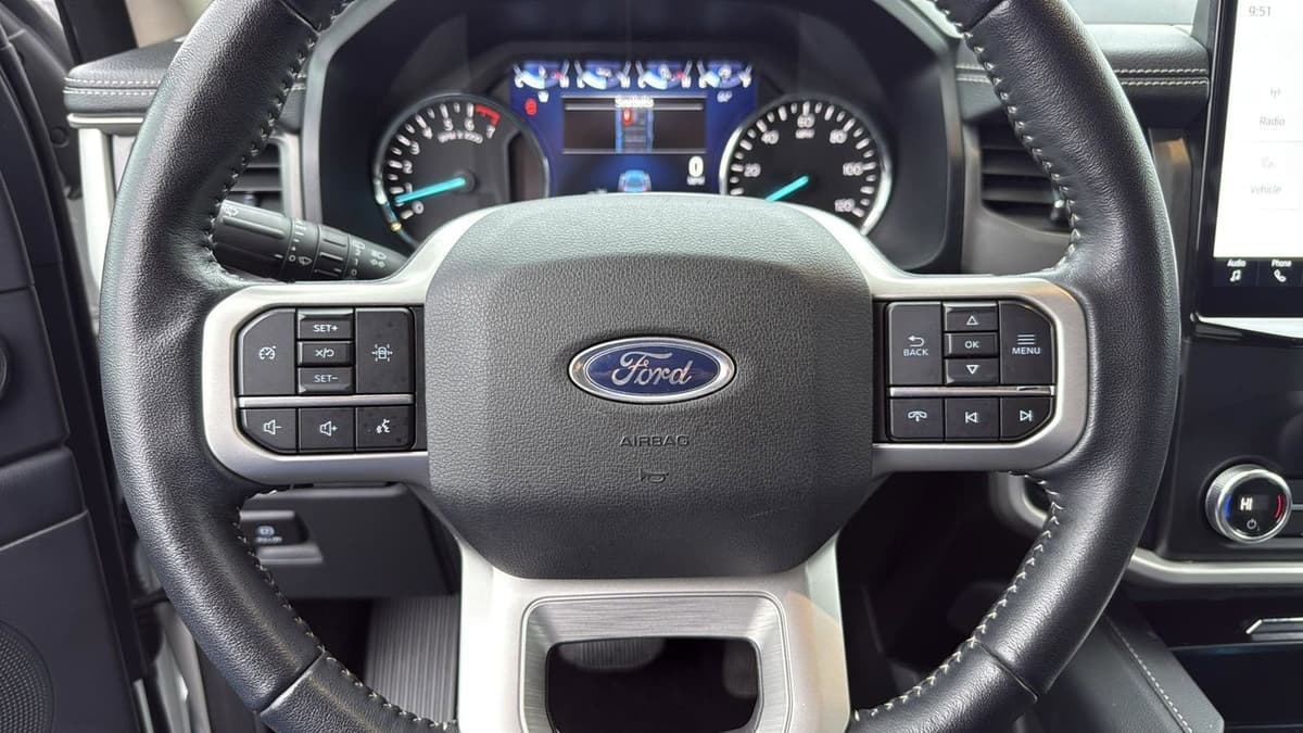 2023 Ford Expedition - Image 15