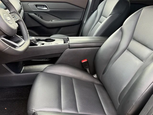 2021 Nissan Rogue - Image 12