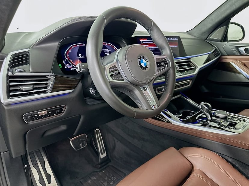 2020 BMW X7 - Image 9