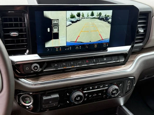 2025 Chevrolet Silverado 1500 - Image 18