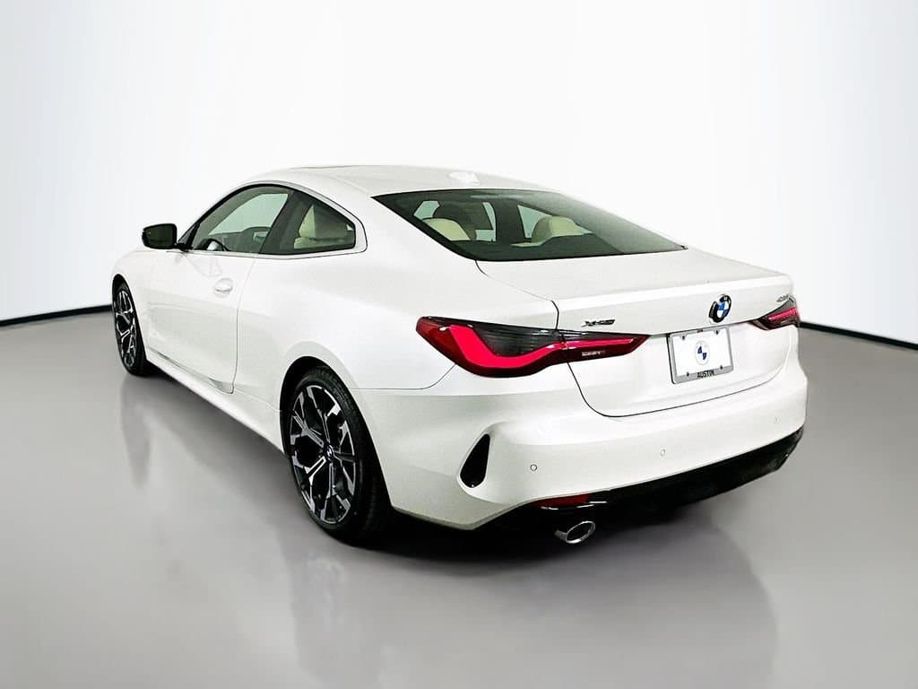 2026 BMW 4 Series - Image 7