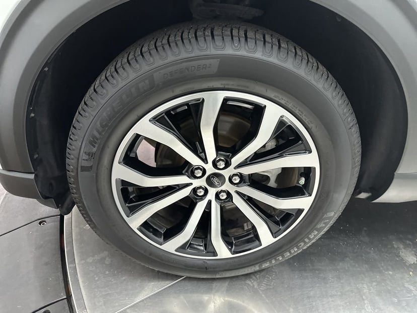 2022 Ford Explorer - Image 33