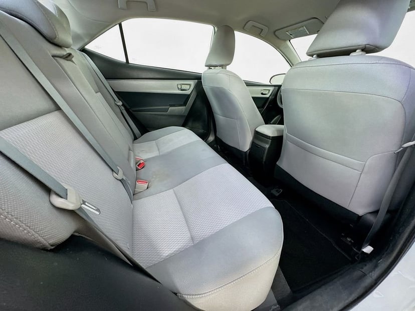 2015 Toyota Corolla - Image 31