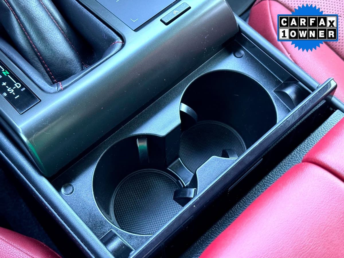 2022 Lexus GX - Image 30