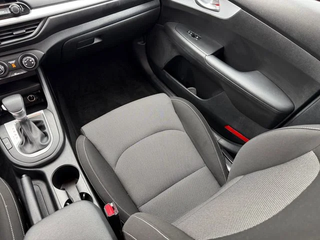 2023 Kia Forte - Image 25