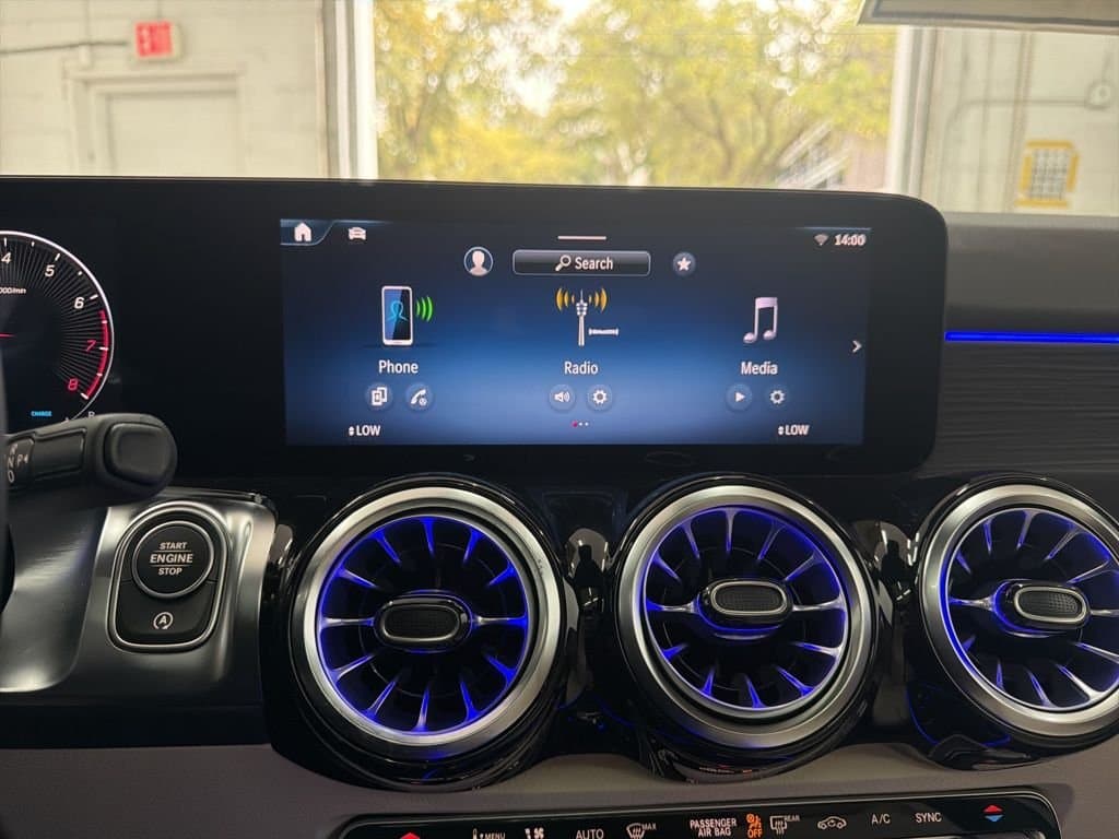 2026 MERCEDES-BENZ GLB - Image 35