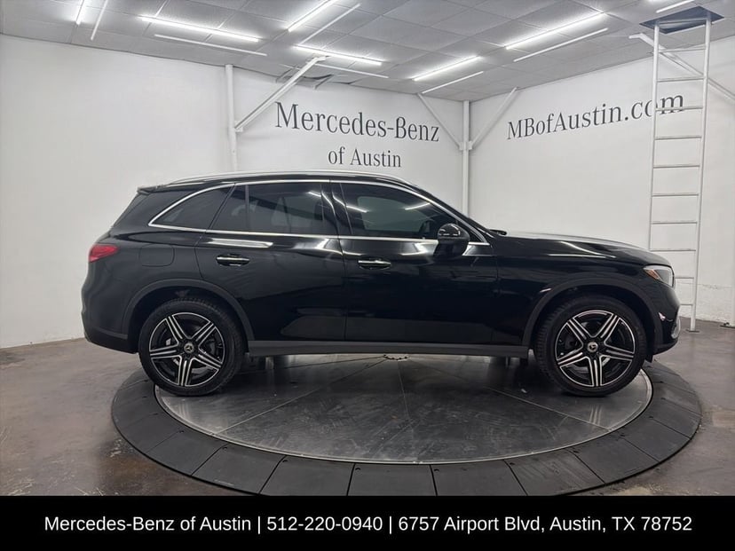 2026 Mercedes-Benz GLC - Image 9