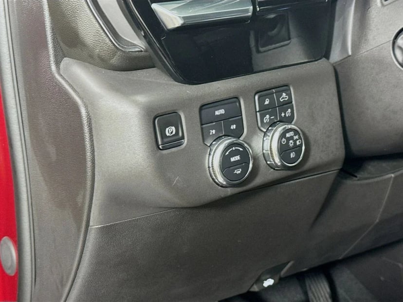 2025 GMC Sierra 1500 - Image 11