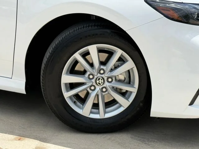 2026 Toyota Camry - Image 2