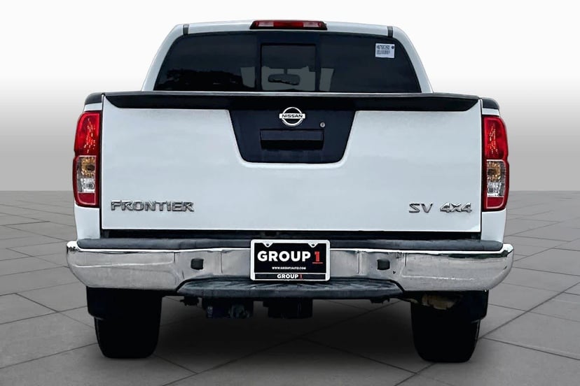 2017 Nissan Frontier - Image 5