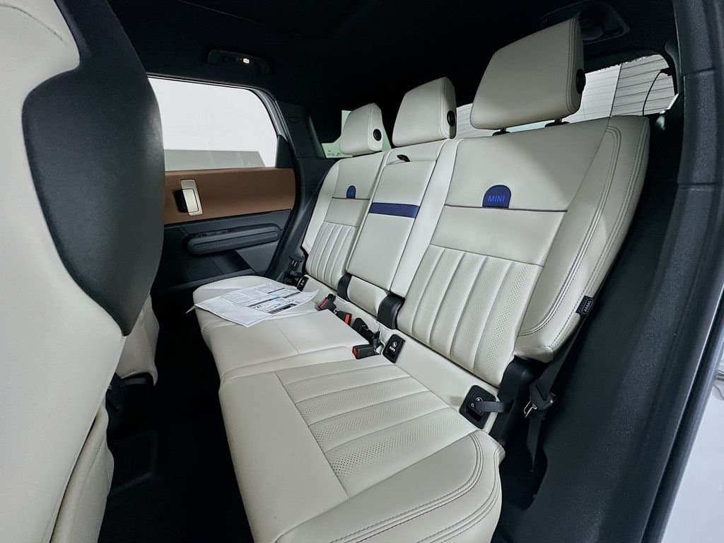 2025 MINI Cooper S Countryman - Image 17