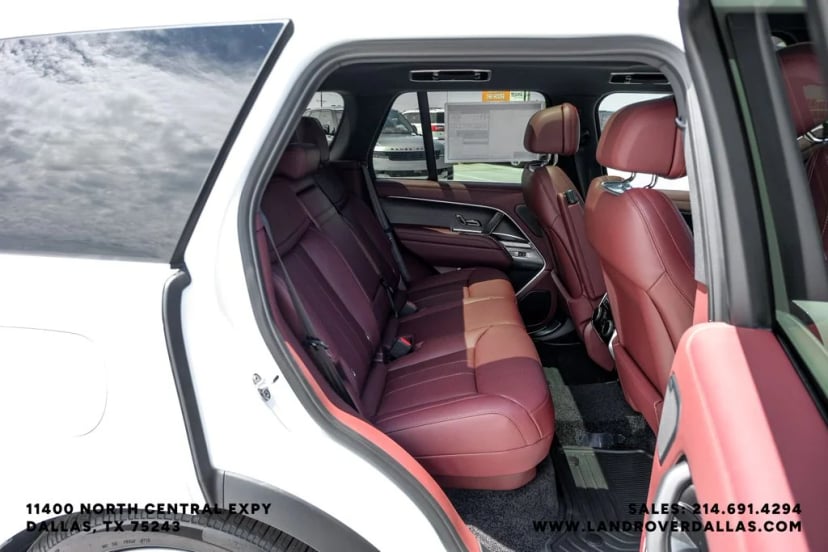 2026 Land Rover Range Rover - Image 42