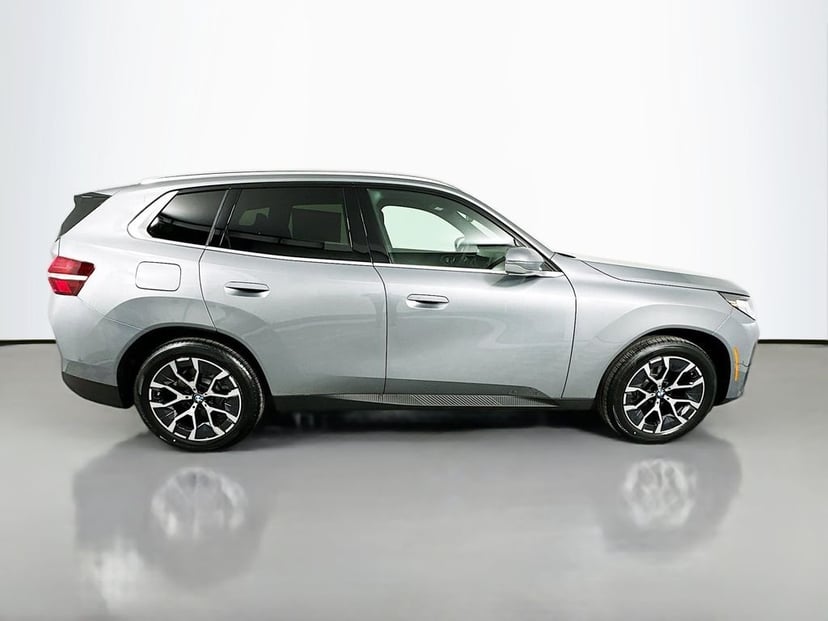 2026 BMW X3 - Image 4