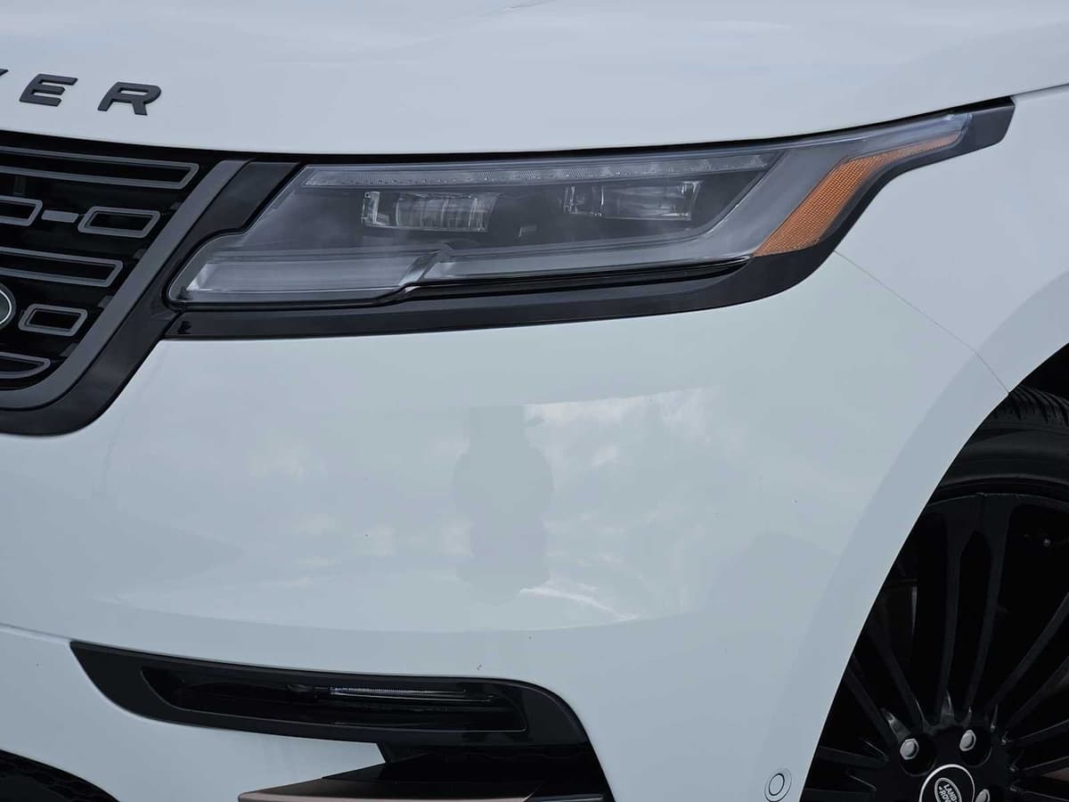 2025 Land Rover Range Rover Velar - Image 8
