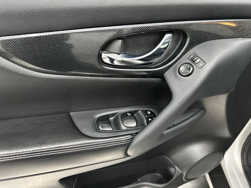 2015 Nissan Rogue - Image 10