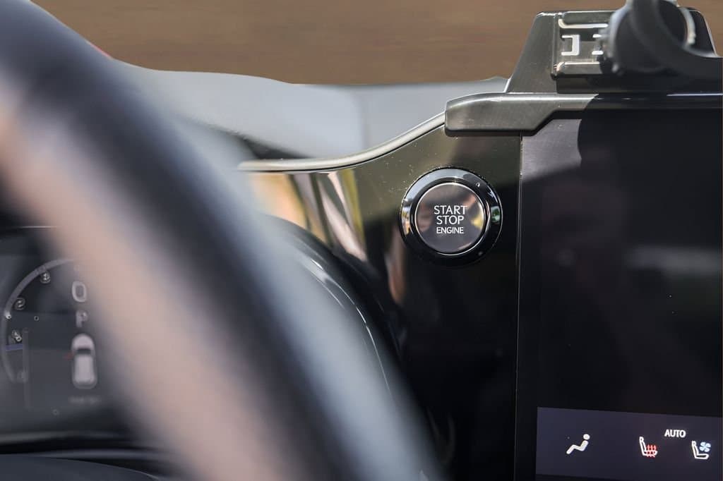 2024 Lexus NX - Image 18