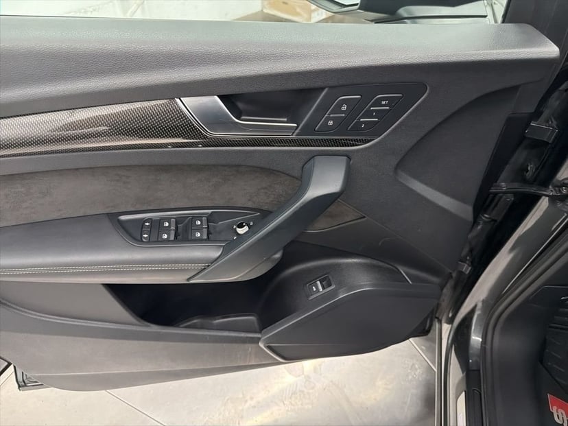 2020 Audi SQ5 - Image 17
