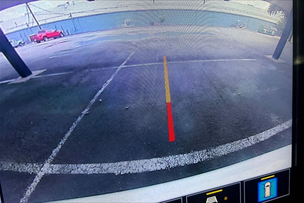 2023 Chevrolet Traverse - Image 29