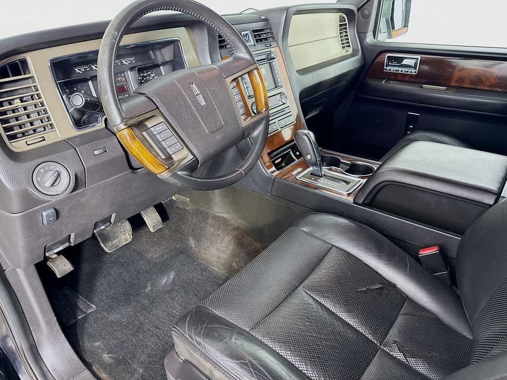 2013 LINCOLN Navigator - Image 12