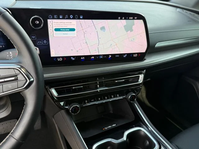 2025 Chevrolet Traverse - Image 17