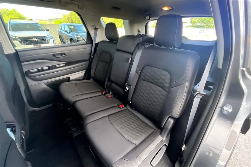 2024 Nissan Pathfinder - Image 19
