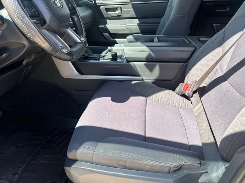 2022 Toyota Tundra - Image 8
