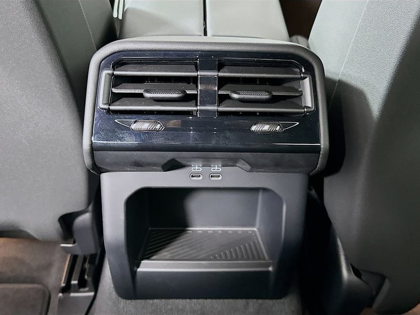 2026 BMW 5 Series - Image 18