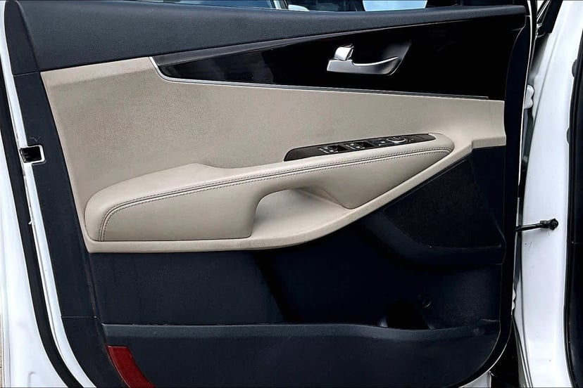 2020 Kia Sorento - Image 22
