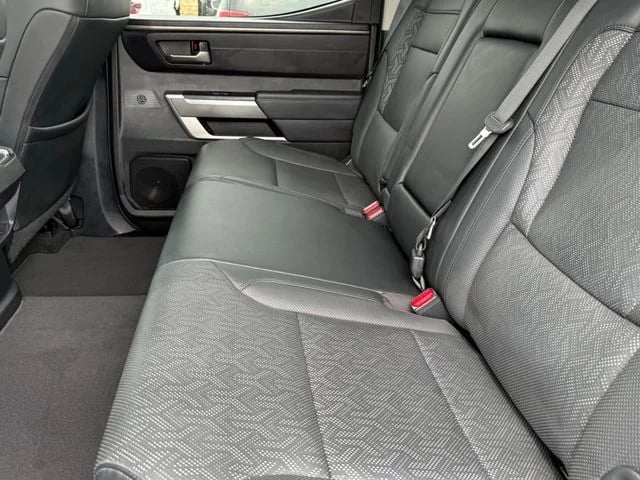 2023 Toyota Tundra - Image 25