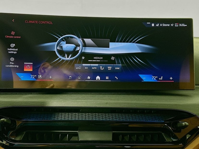 2026 BMW i4 - Image 14
