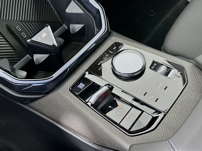 2025 BMW X3 - Image 16