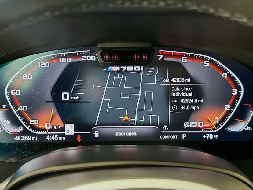 2022 BMW 7 Series - Image 12
