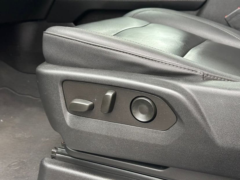 2023 Chevrolet Tahoe - Image 25